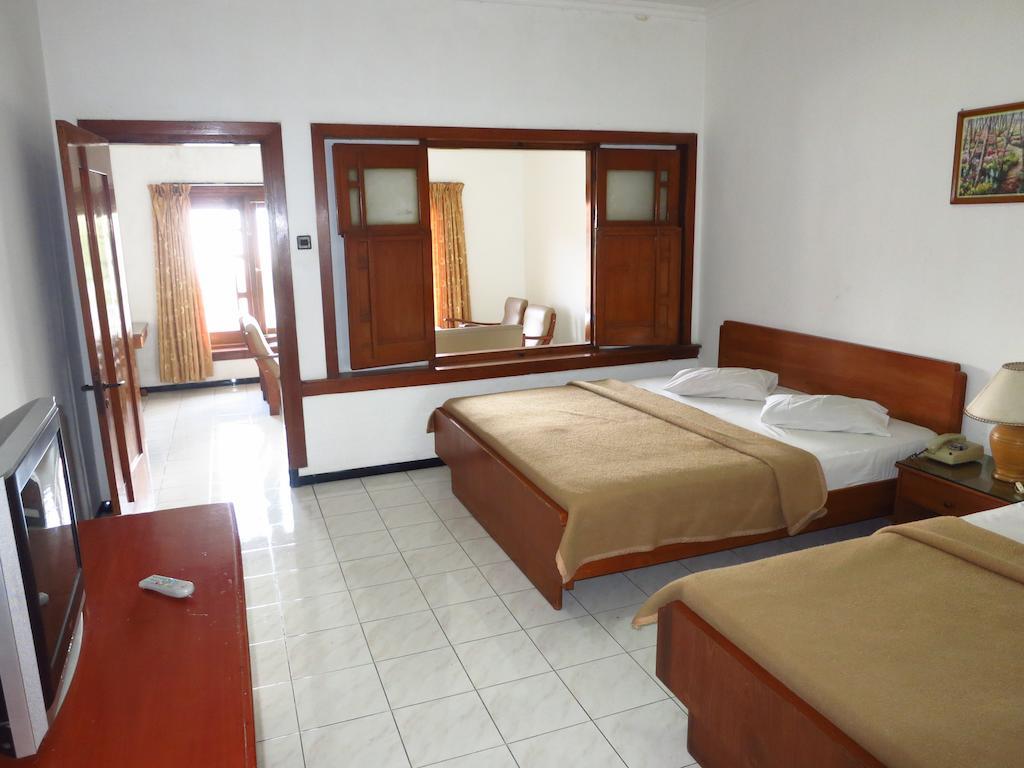 Hotel Selecta Batu  Esterno foto
