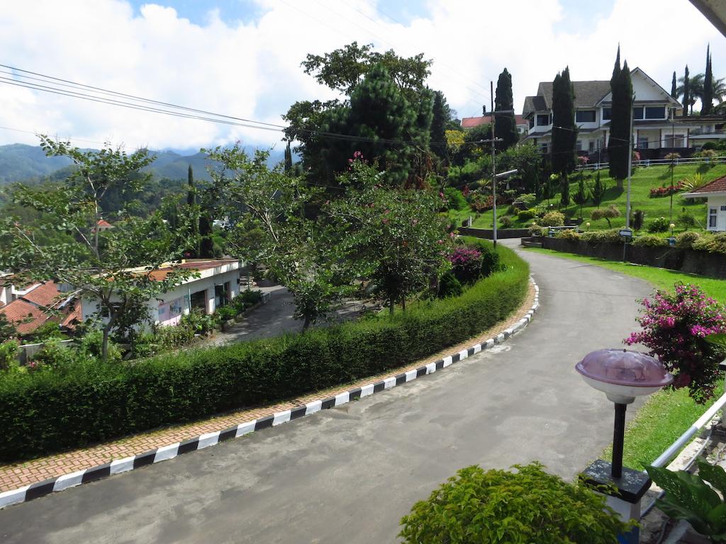 Hotel Selecta Batu  Esterno foto